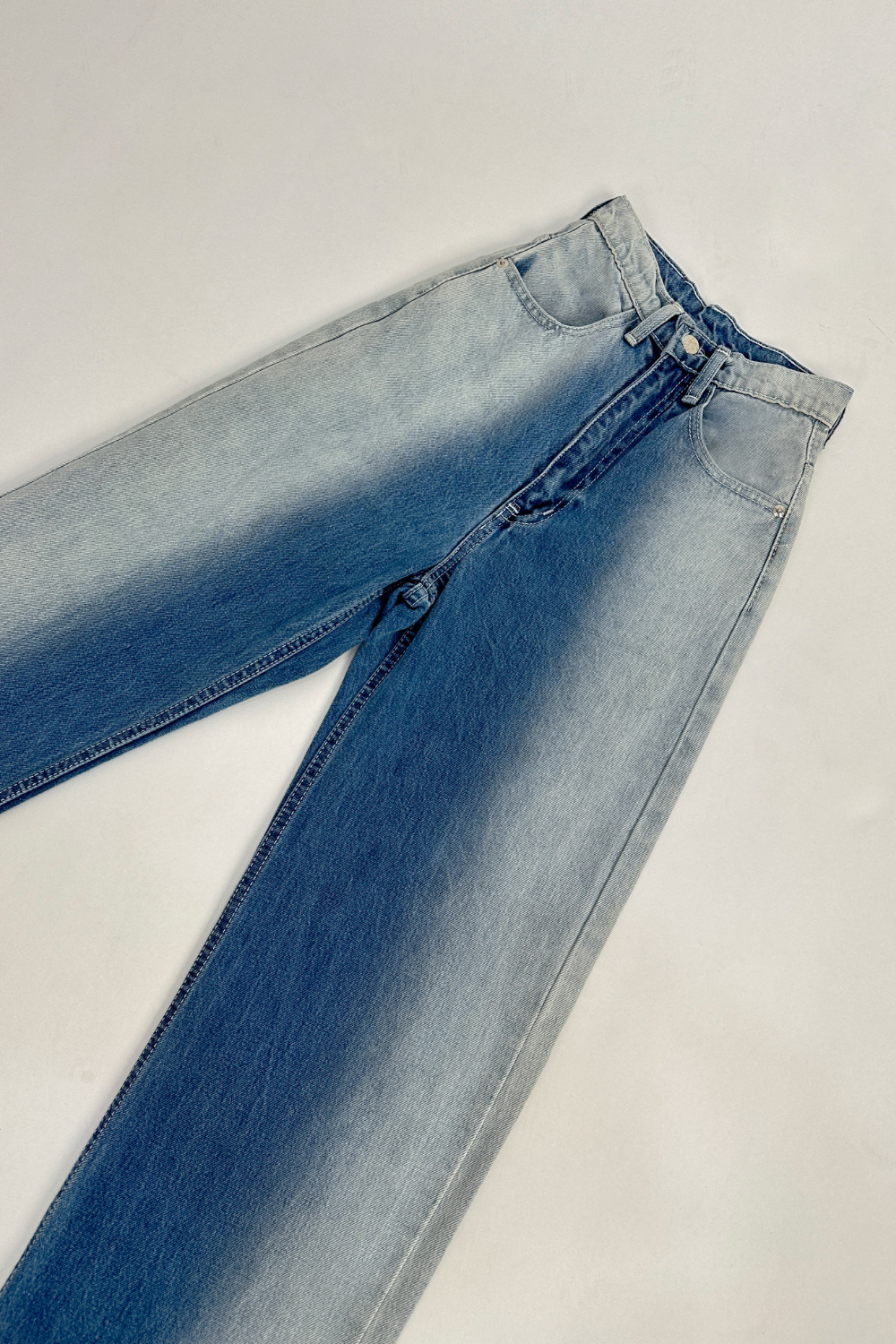 Signature Jeans 01 Ombre-Fade Colors