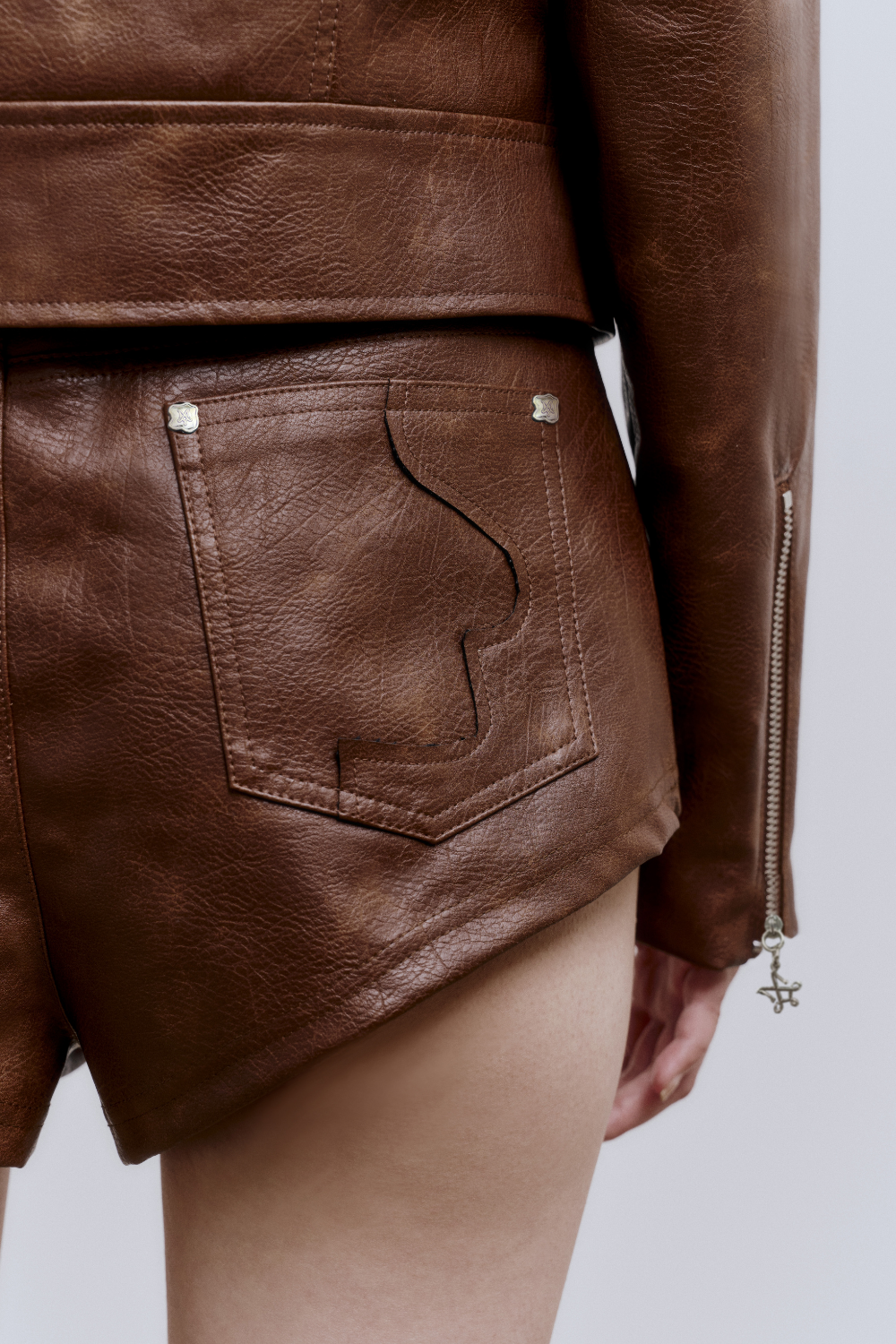 M Classic Leather Shorts